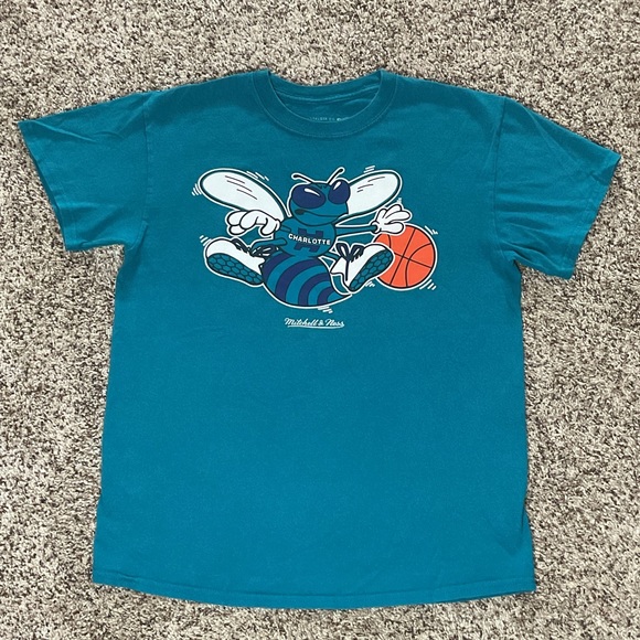 Mitchell & Ness | Charlotte Hornets Team Graphic T-Shirt, Mens Size Medium - Picture 4 of 5